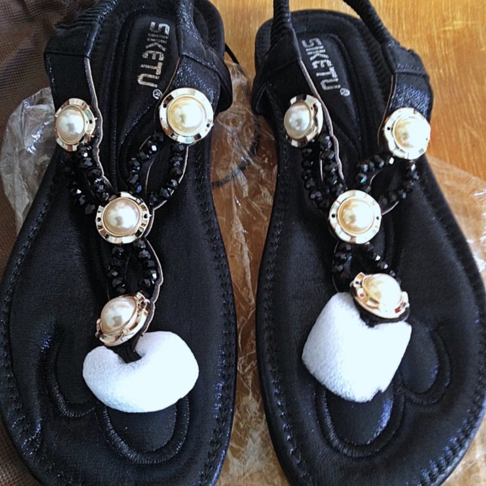 NWOT - Faux Pearls and Beaded Sandals